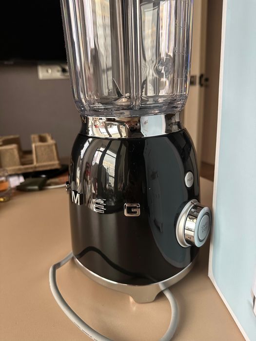 SMEG стационарный блендер