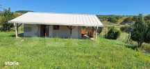 Teren 1000 mp intravilan cu constructie metalica de 66 mp