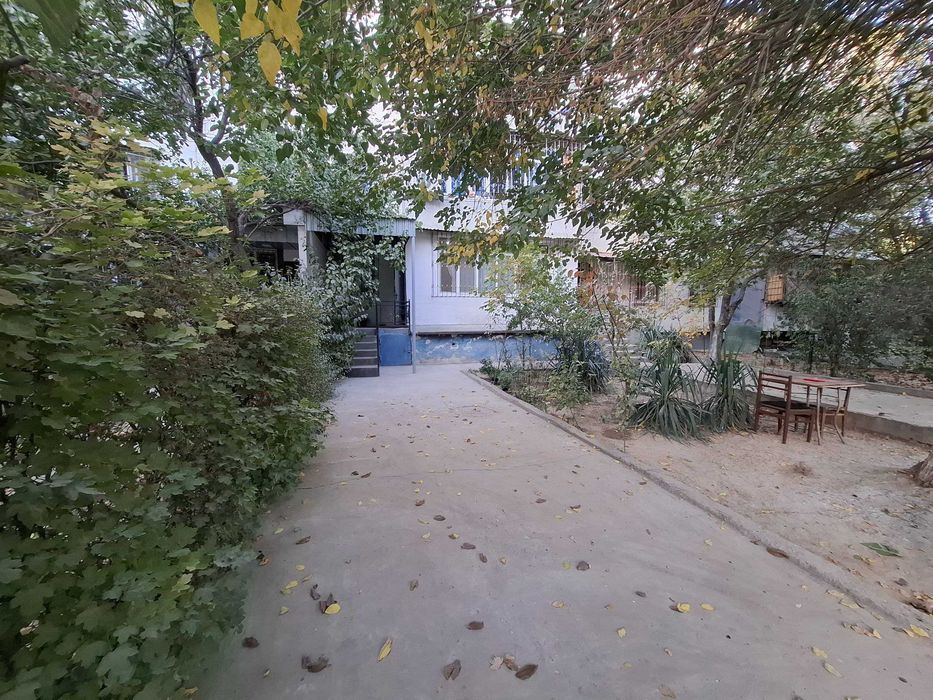 2х комнатная квартира, Юнусабад, метро, 1 этаж, 13 квартал