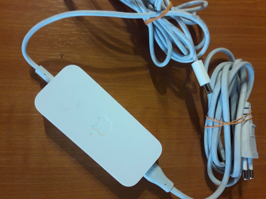Alimentator APPLE original model 1202, 12V-1,8A