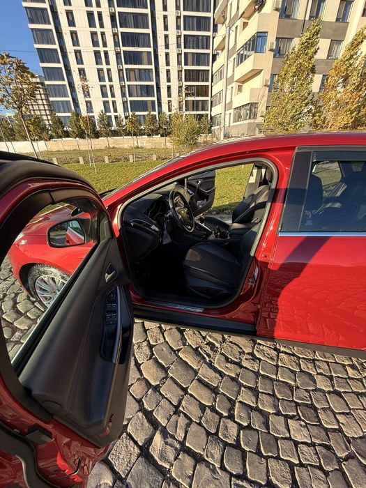 Ford Focus III Titanium 1.6 TDCI Euro5