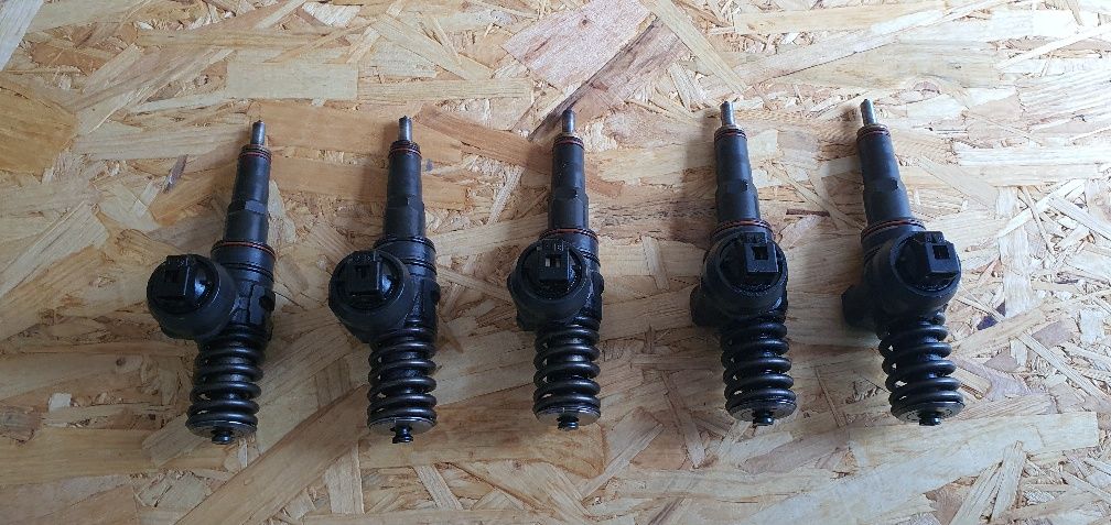 Injector/Injectoare Audi/Volkswagen/ Seat/Skoda 038 130 073 AJ /  BC