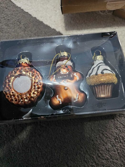 Seturi de globuri mici ideale pentru cadou