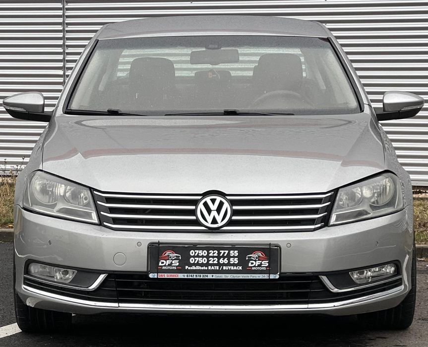 Vand Volkswagen Passat B7 2.0 TDI fabr 2015 *LED* impecabila urgent