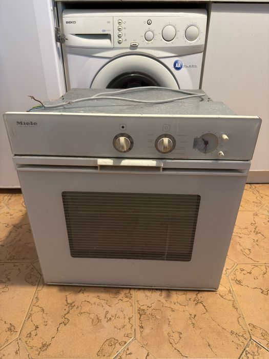 Фурна за вграждане Mile