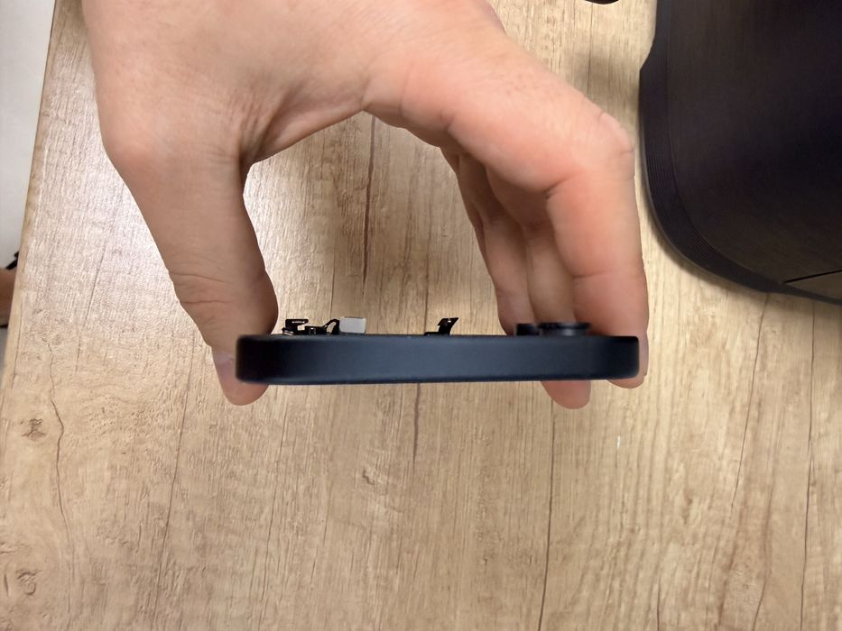 Baterie + mijloc iPhone 16 Black