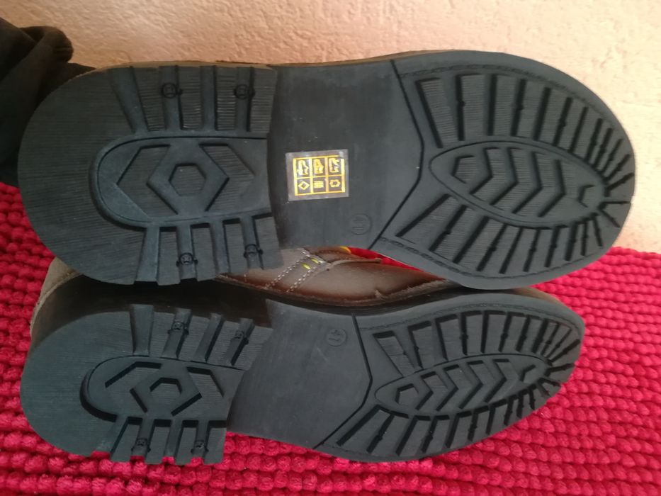 Ghete noi piele nr 41 Gaudi bărbați