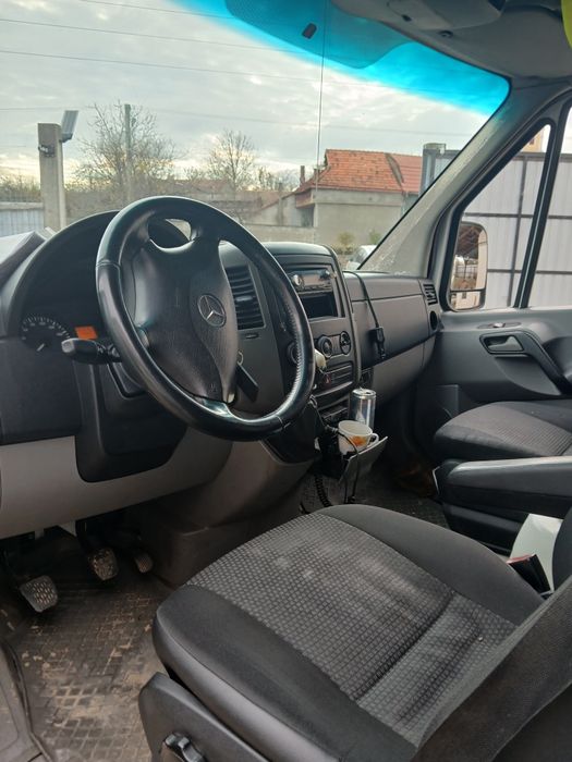 vând mercedes sprinter
