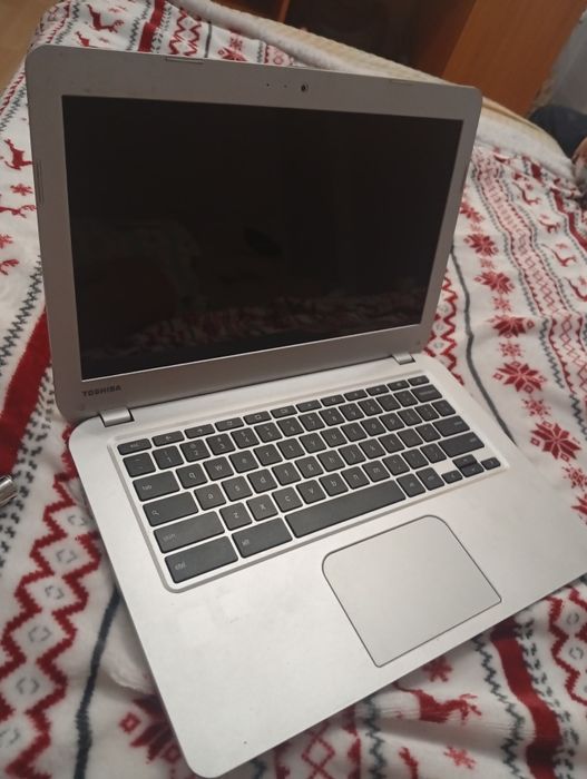 Laptop Lenovo și Toshiba google Chrome