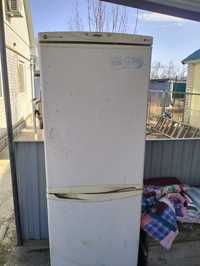 Продам холодильник lg на запчасти lg