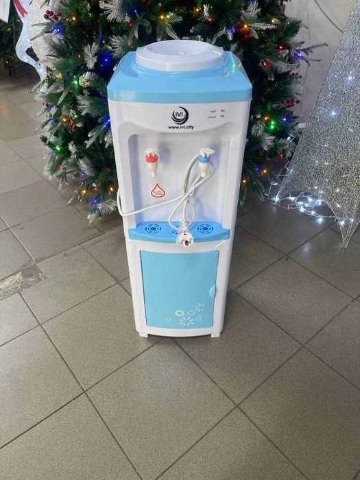 Кулер для воды (горячая/холодная)