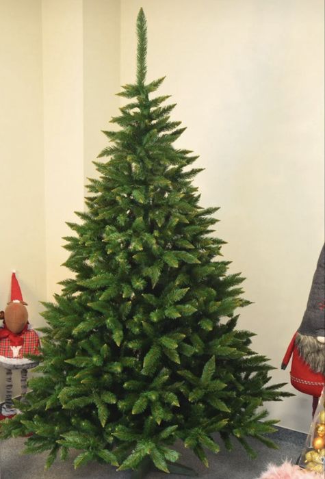 Brad artificial! Sunt noi sigilate