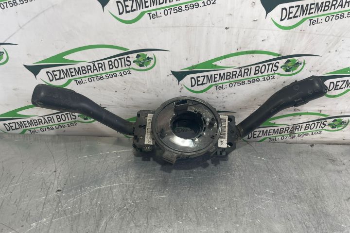 Maneta stergatoare parbriz si luneta 12212819 Skoda Fabia 6Y