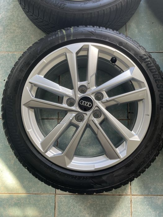 Jante alija R17 originale AUDI A3 205/50/17 Bridgestone iarna ca noi
