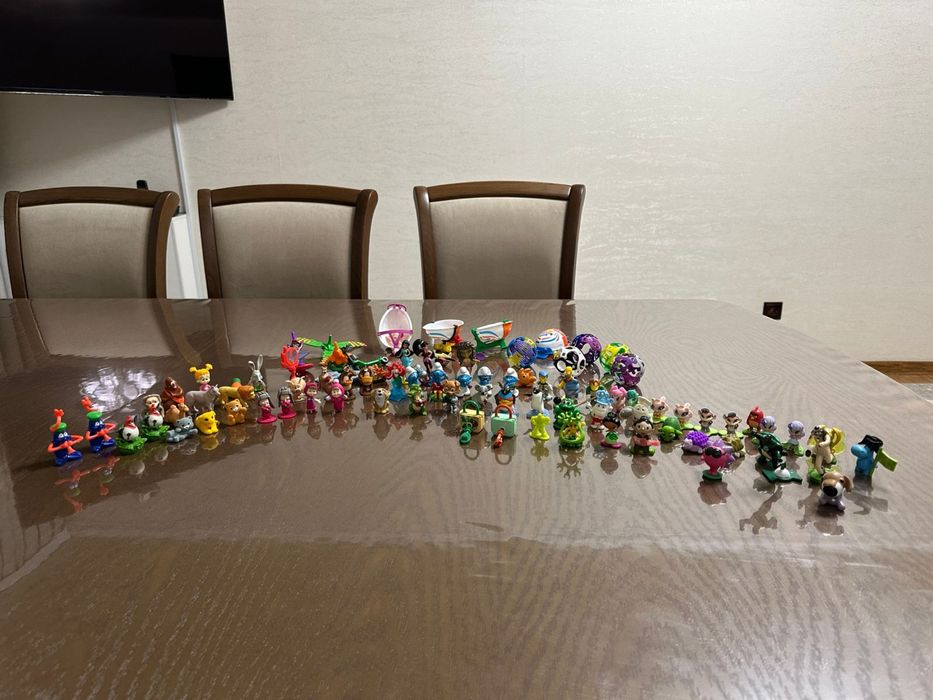 Продам игрушки Киндер Сюрприз