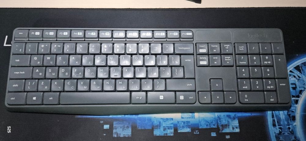 Клавиатура Logitech K235