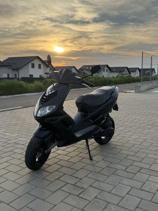 Vând Scuter Peugeot 49 cc Speed Fight 2