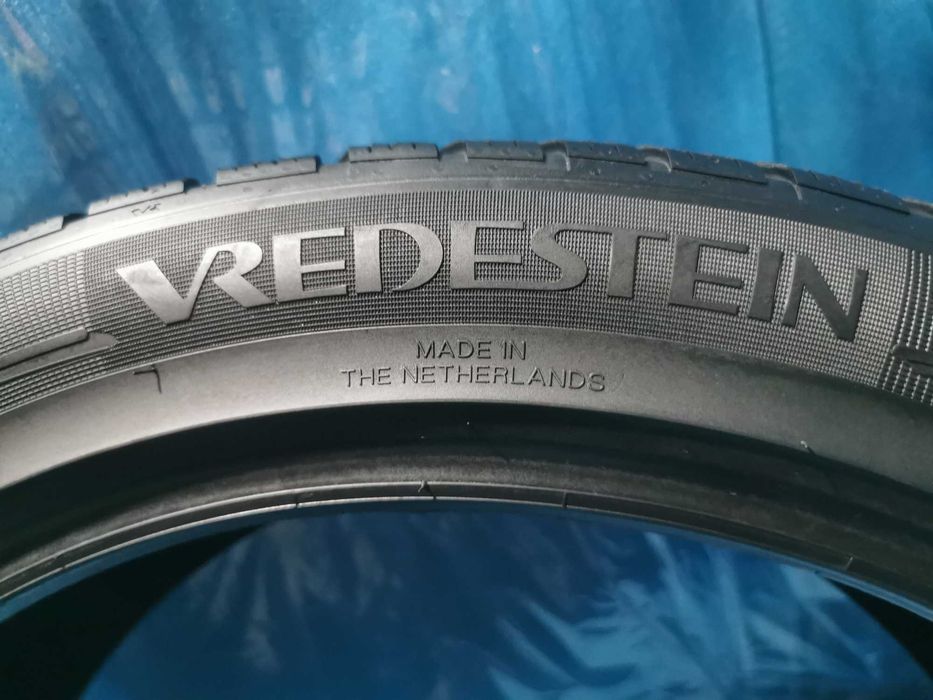 245 45 20 vredestein m+s 2 buc