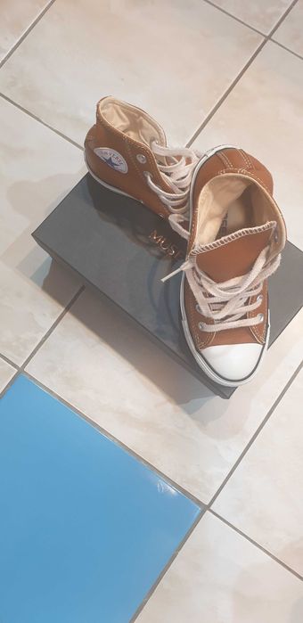 Ghete maro din piele Converse