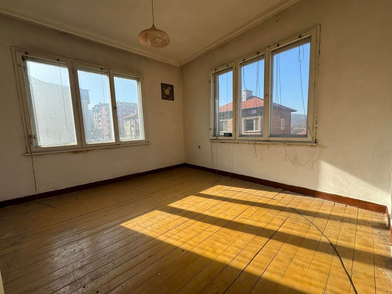Продава се Етаж от къща в Асеновград - 80 кв.м за 1059 €/кв.м - Снимка #1