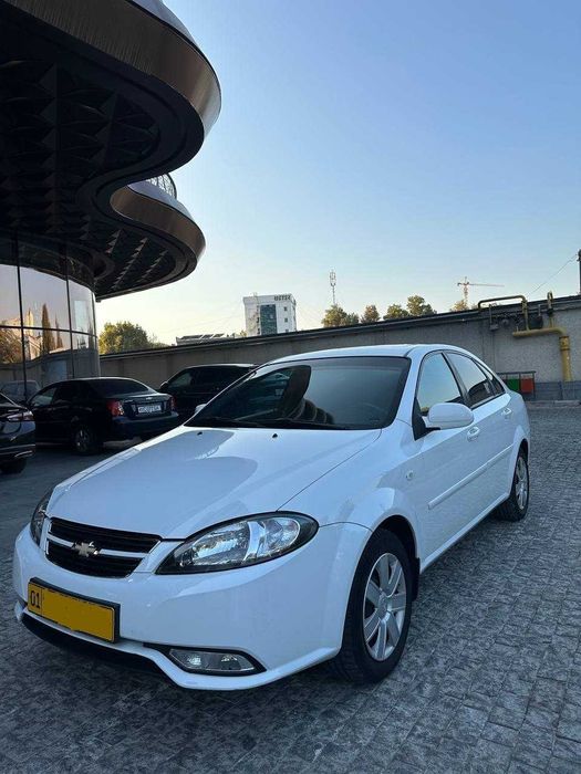 lacetti 1.6 2013 год 3 позиция