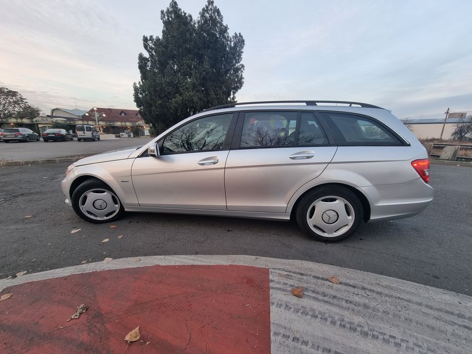Mercedes-Benz c200