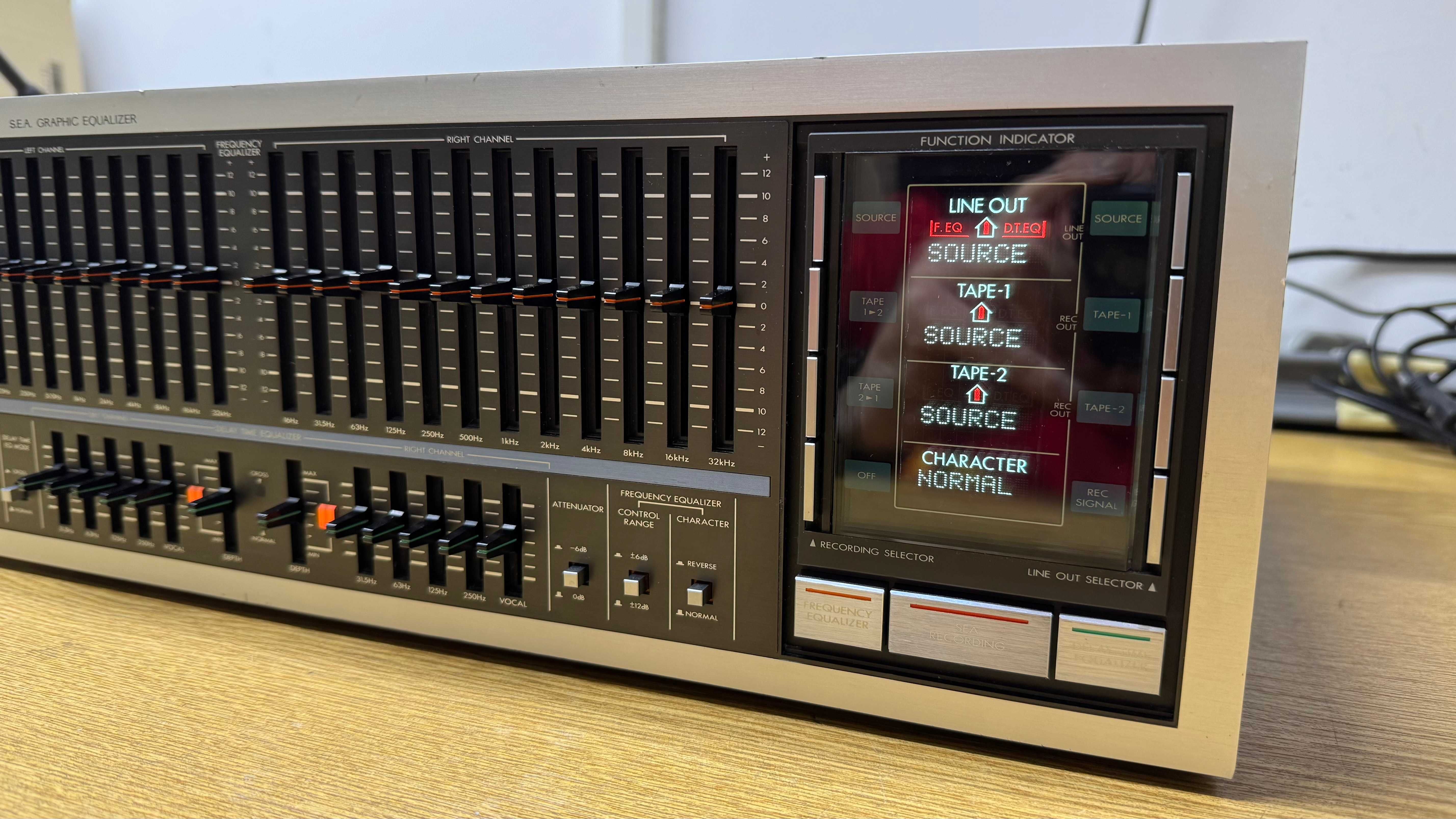 Egalizator grafic JVC SEA-R7