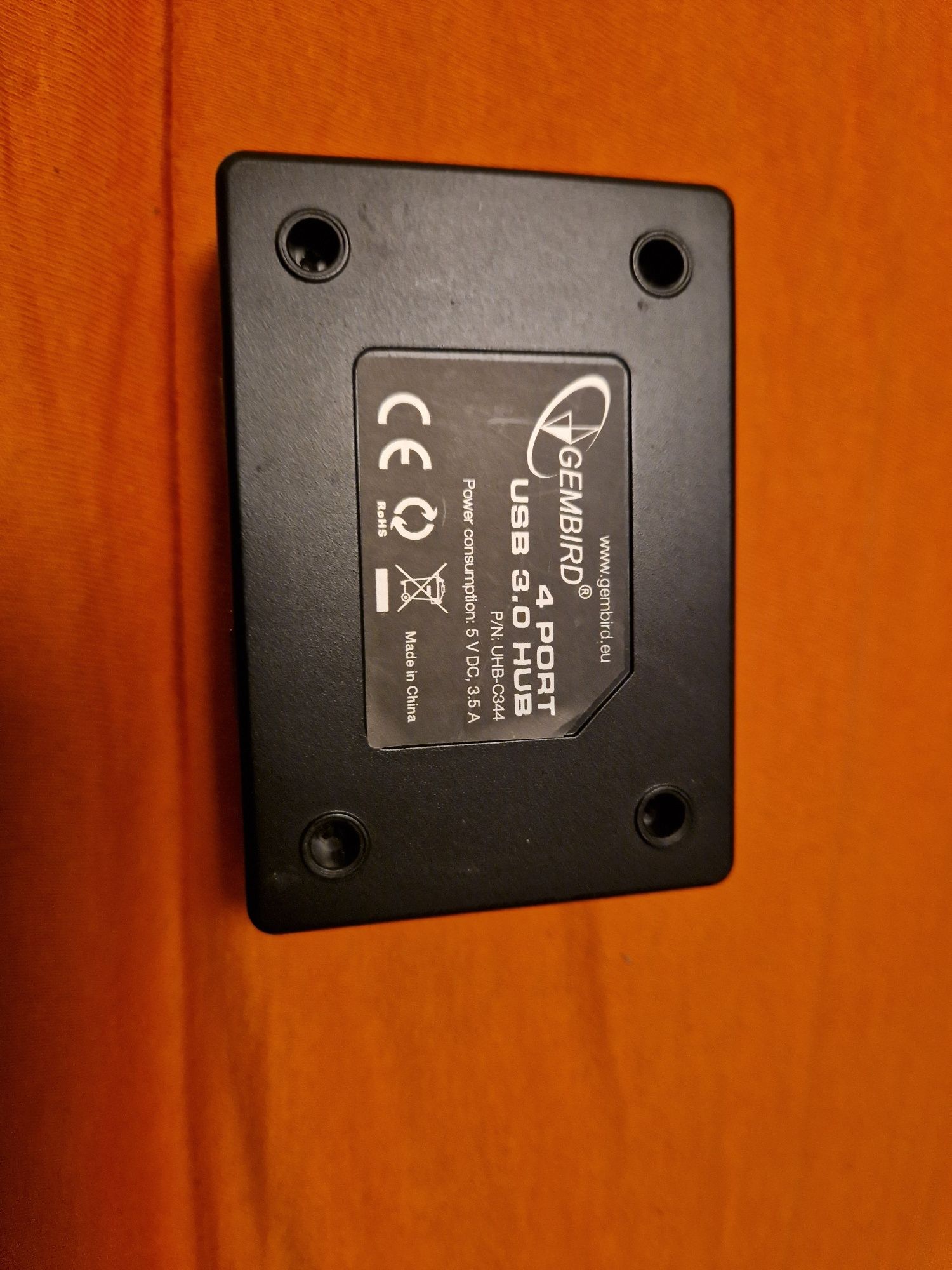 Vand HUB USB 3.0 cu 4 porturi