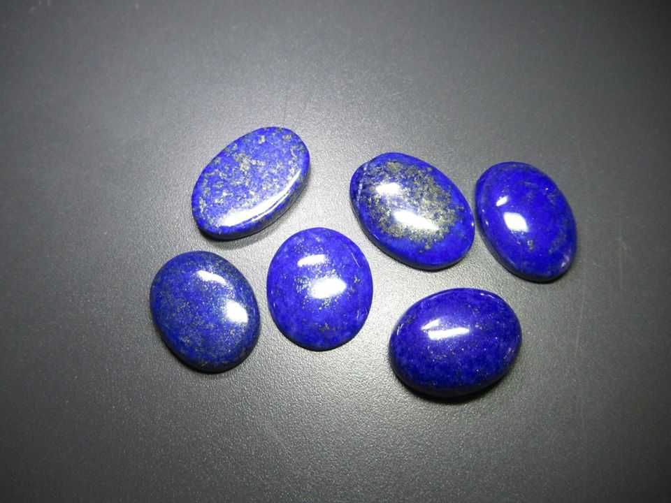 Турмалини,Рубини,Морганит,Аквамарини,Сапфири,Гранати,Лапис