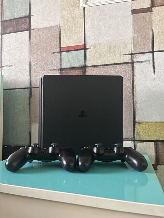 Sony PlayStation 4 slim 1TB