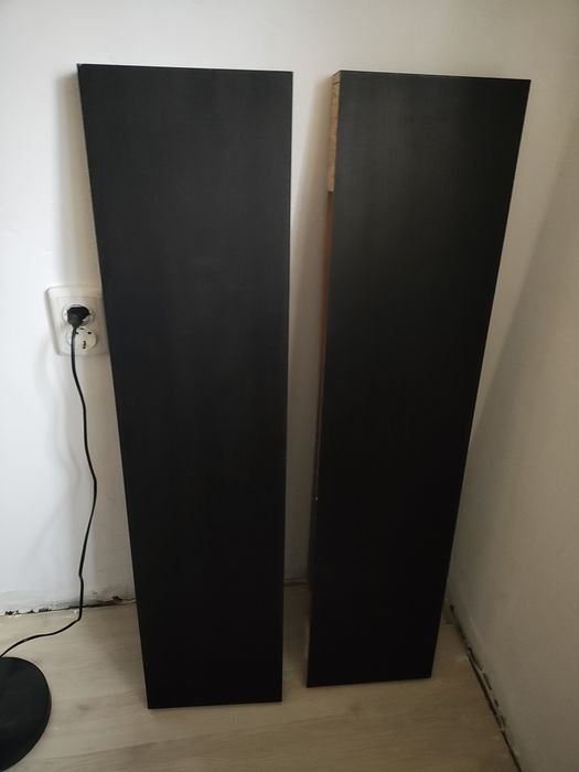 Два рафта рафта IKEA lack