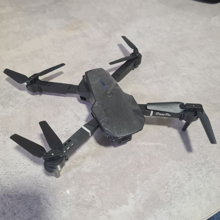 Дрон, квадрокоптер