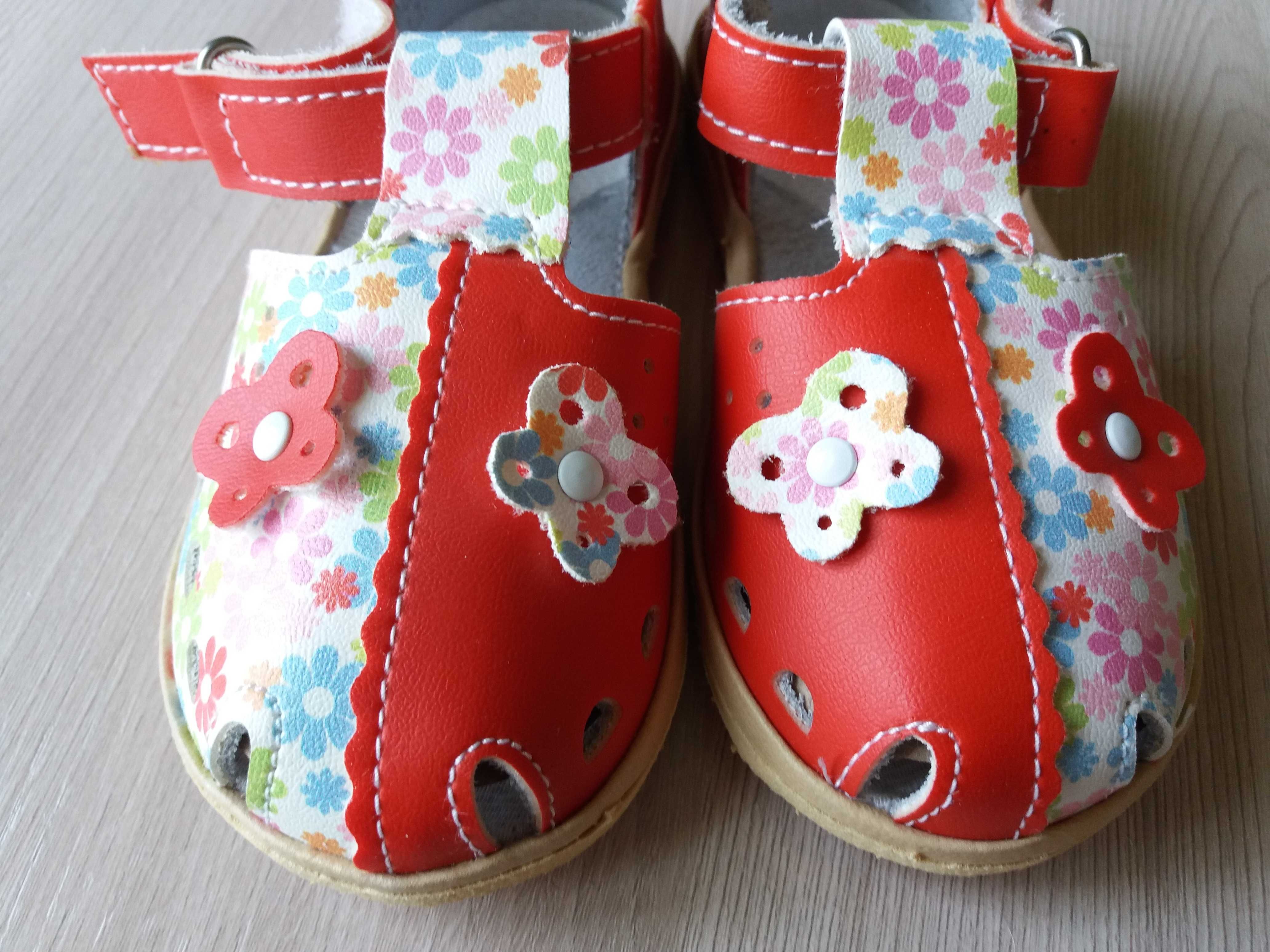 Российские сандалики для ваших малышей.