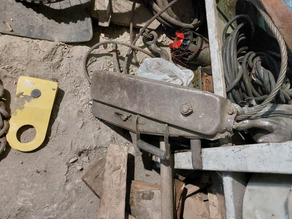 Лебедка для костоправных работ.