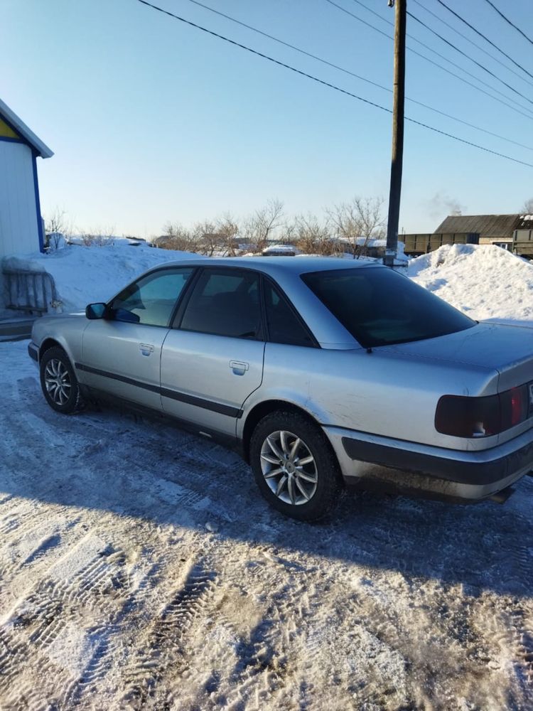 Продам AUDI 100 C4