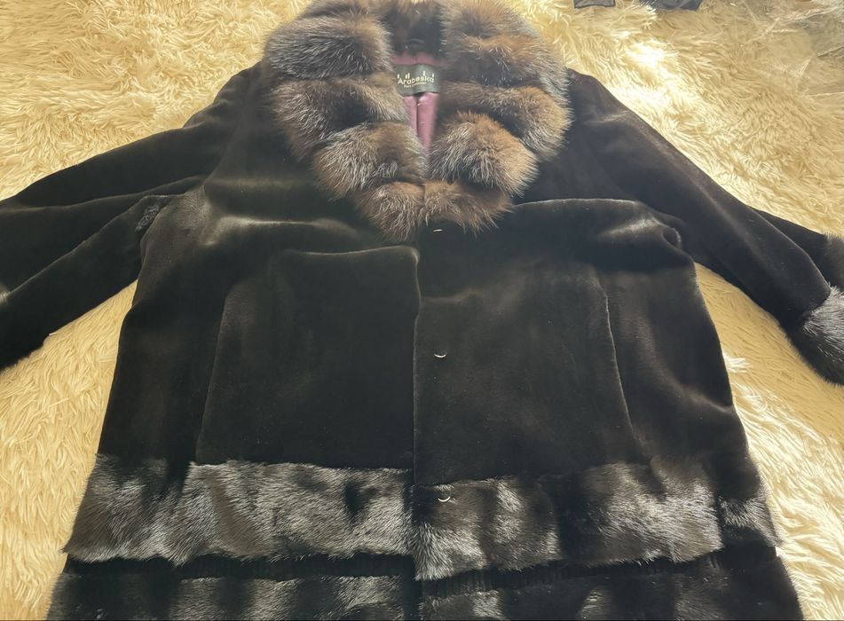 Шуба из стриженной норки и соболя ( воротник)