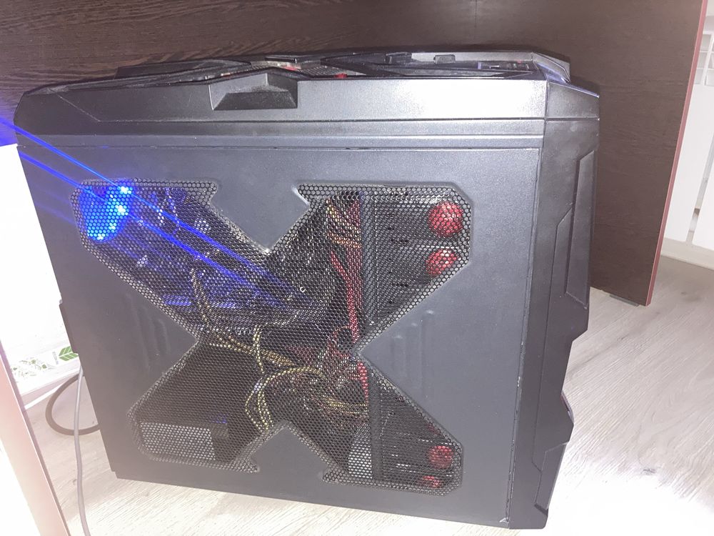 Игровой компьютер.