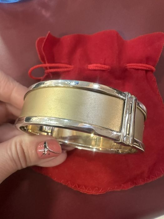 Продавам златна  дамска  гривна.36,71