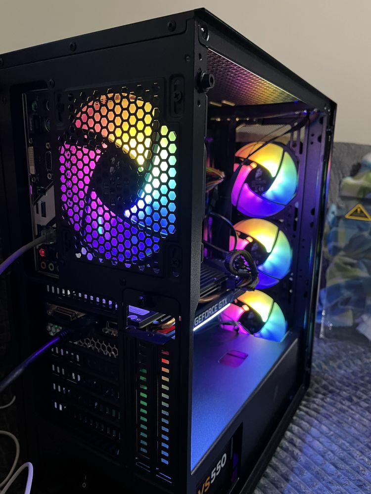Геймърски компютър i5 9600k /16gb/512gb ssd/gtx1070