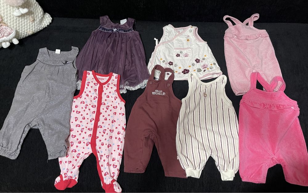 Pantaloni salopete body-uri caciulite bebe
