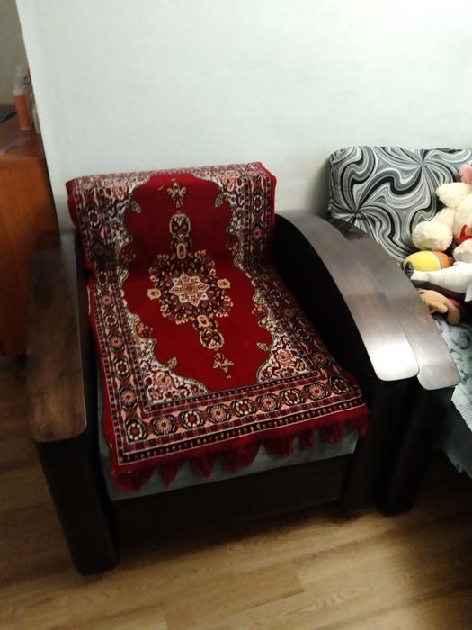 Продам диван и кресло