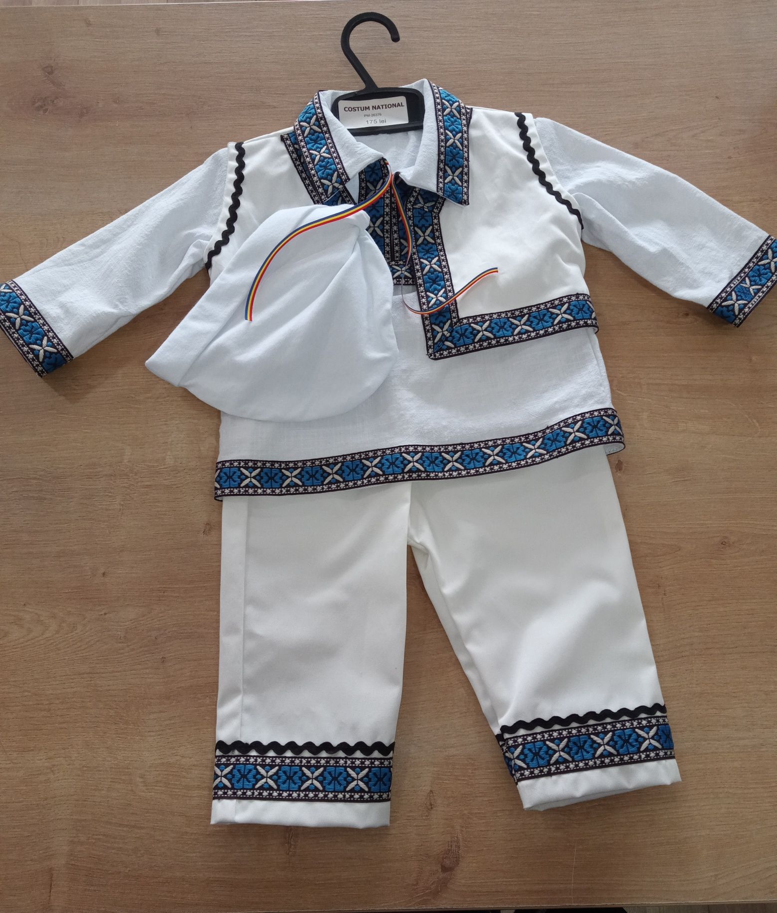 Costum național bebe 6 luni