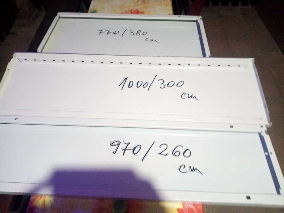 Etajere din tabla pentru rafturi si dulapuri