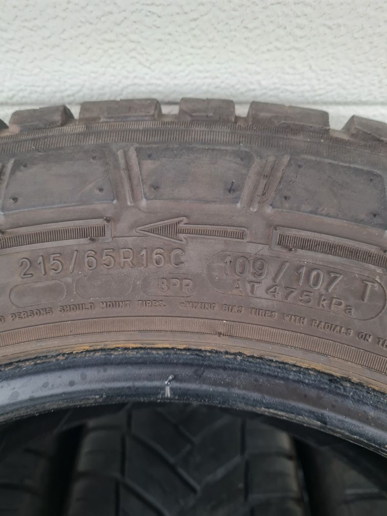Всесезонни гуми за Бус 4 броя MICHELIN Agilis 215 65 R16C дот 0422