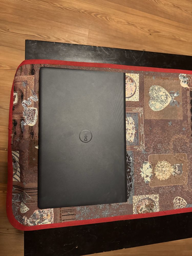 Vand laptop Dell