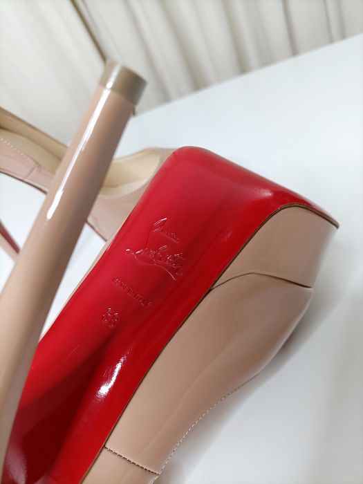 Pantofi Christian Louboutin