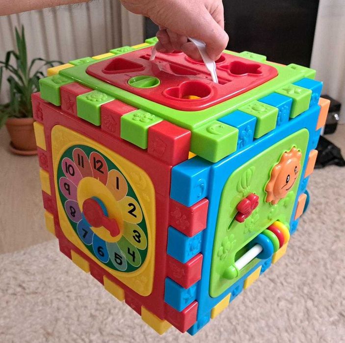 NOU-Cub 6 in 1, forme, ceas,maner,inchizatoare,rotire roti,soare,stele