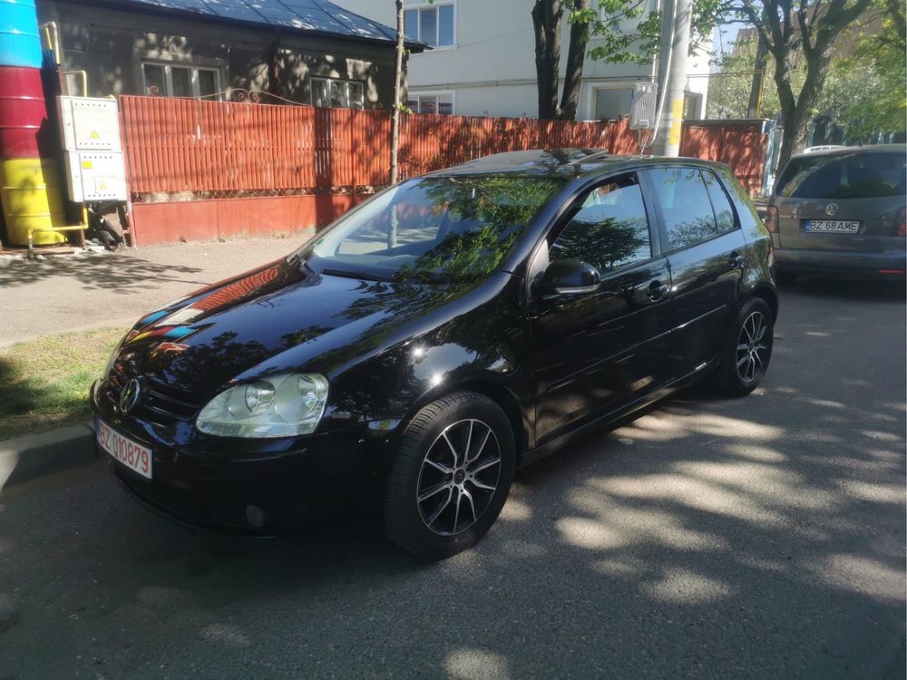 Dezmembrez GOLF 5 1.9 TDI