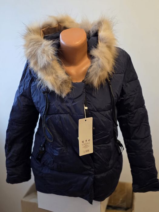 Vând geacă nouă de iarnă