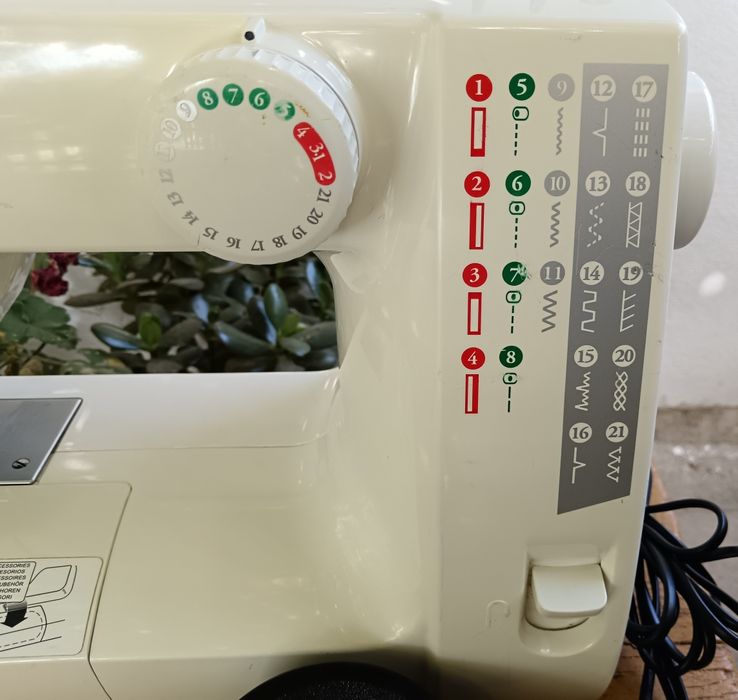 TOYOTA, mașina de cusut electrica, cu pedala